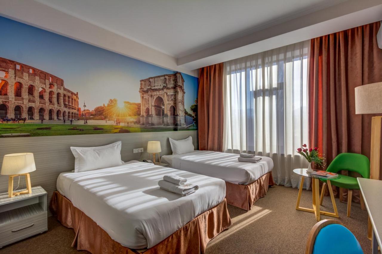 Hotel Bridges Biškek Exteriér fotografie